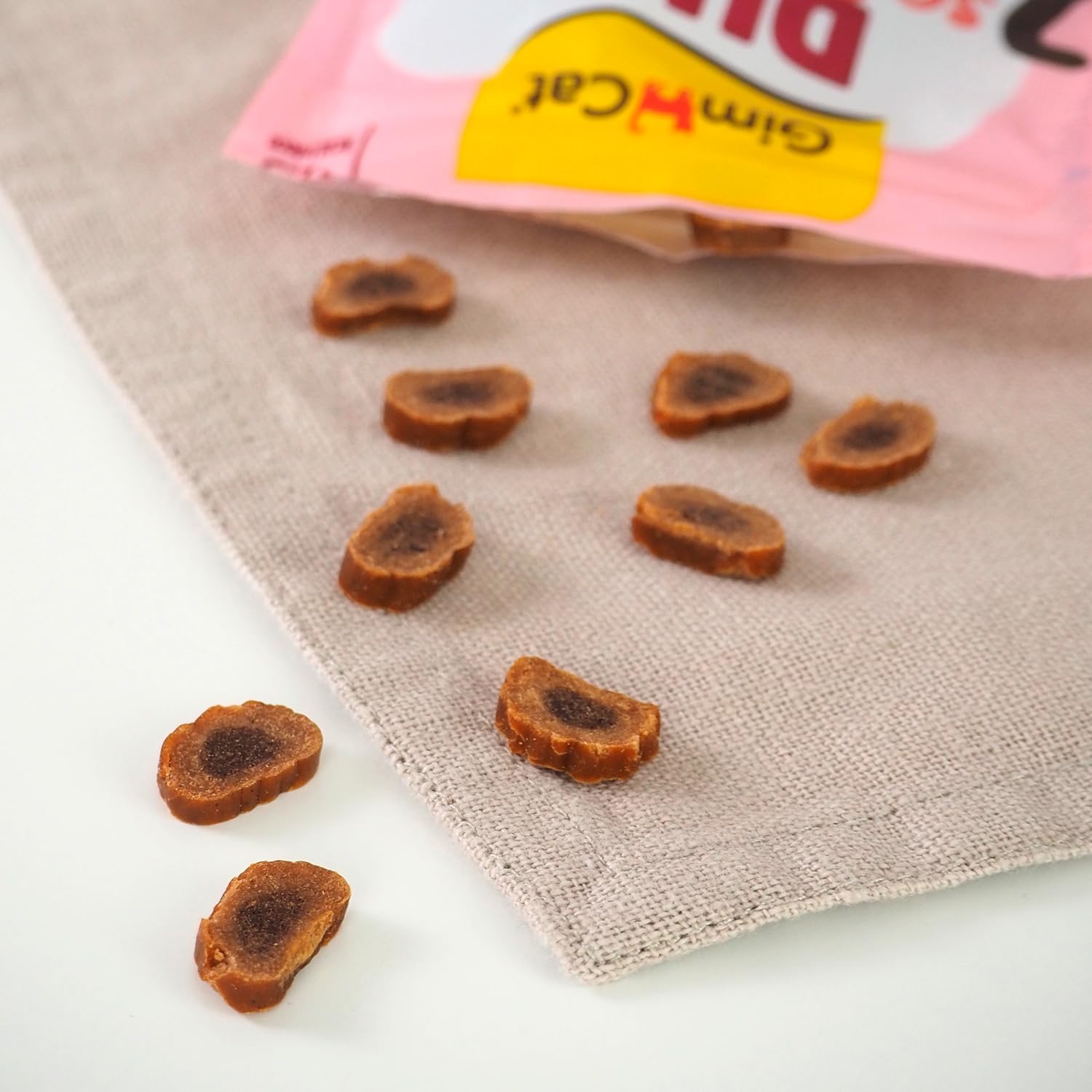 gimcat-duo-soft-snacks-saumon-et-truite-friandises-pour-chat-50-g image 4